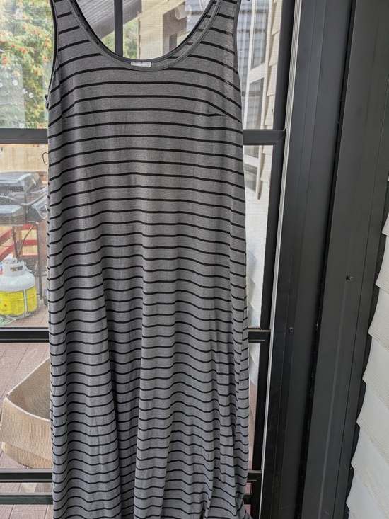 Motherhood Maternity Dresses & Skirts - Motherhood MATERNITY Striped Sleeveless Maxi Dress